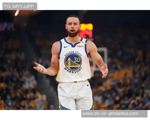 勇士120-127森林狼 球员点评：库里满分，4人及格，6人低迷